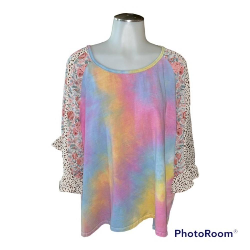 Women’s Gigio Plus Tiedye Top with animal print sleeves - Picture 1 of 9